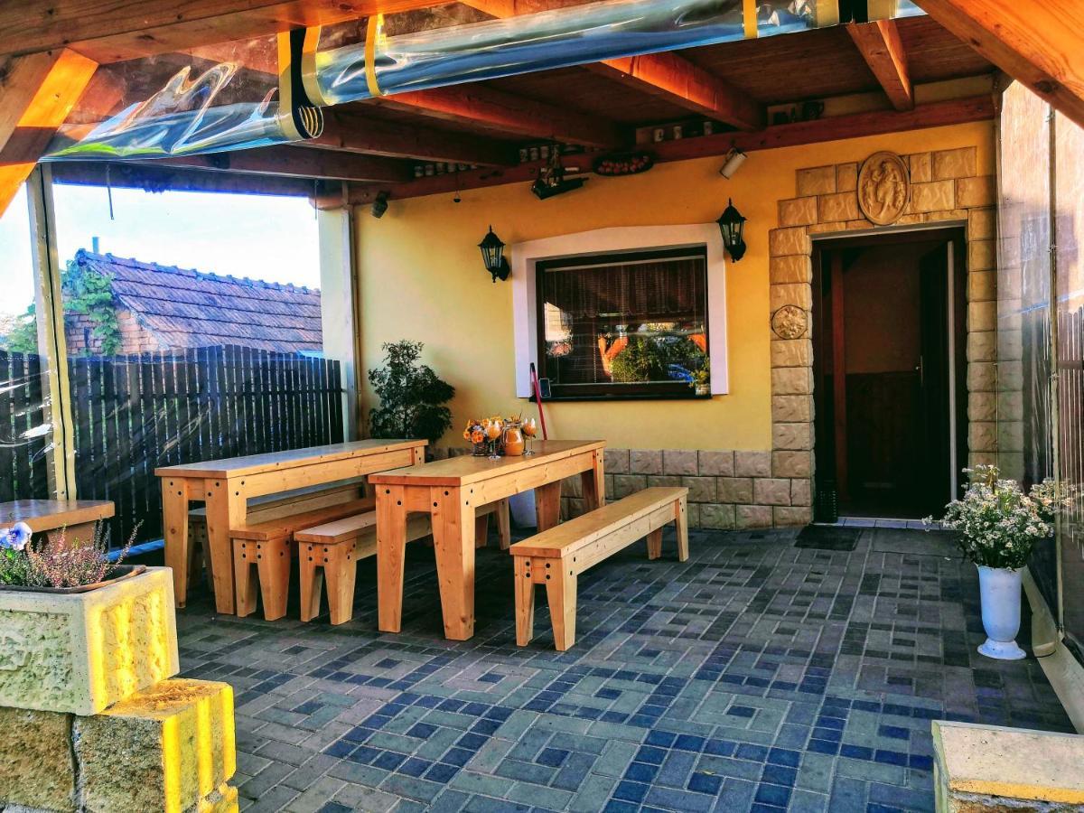 Apartman Marie Mutěnice Buitenkant foto