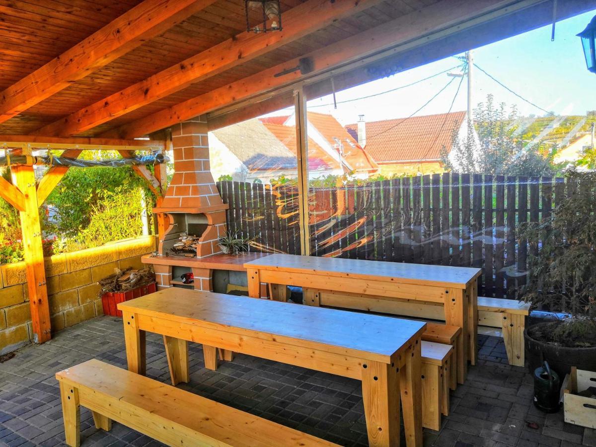 Apartman Marie Mutěnice Buitenkant foto